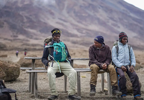pizet-safaris-guides-resting